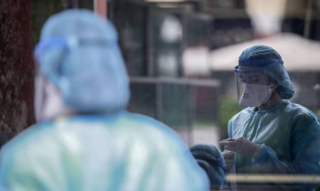 Κρούσματα σήμερα: Οι αριθμοί δεν επιτρέπουν εφησυχασμό - Αγωνία για την Αττική