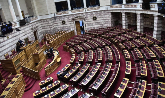 Νέα μέτρα στήριξης σε επιχειρήσεις - Τι περιλαμβάνει το νομοσχέδιο που κατατέθηκε στη Βουλή