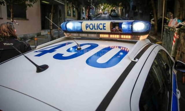 Γλυφάδα: Καταδίωξη και σύλληψη 26χρονου για ναρκωτικά