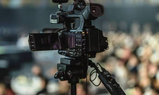 Πέθανε από κορονοϊό γνωστός δημοσιογράφος – Ήταν μόλις 48 ετών