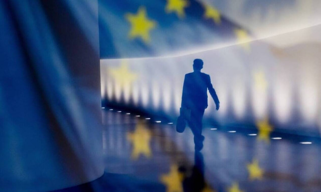 Ευρωπαϊκή Επιτροπή: Προέβη στην έκδοση κοινωνικού ομολόγου ύψους 14 δισ. ευρώ 