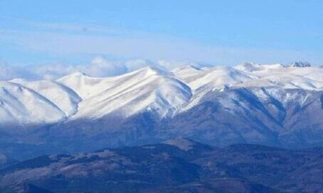 Two mountain climbers found unconscious after avalanche on Mt. Olympus