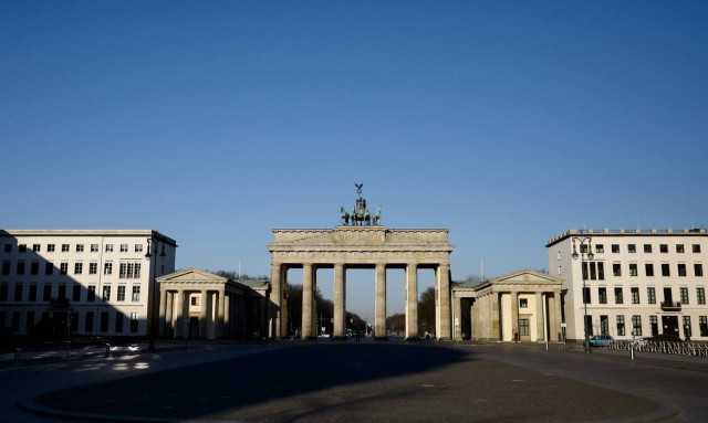 «Ναι» της ΕΕ σε ζώνες Covid-19 με «σκούρο κόκκινο» χρώμα και αυστηρότερους περιορισμούς στα ταξίδια