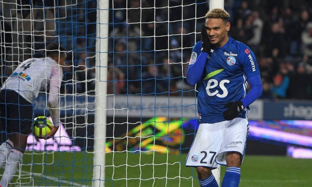 Τον ήθελε η ΑΕΚ, τον κλείνει ο Ολυμπιακός - Έρχεται Ελλάδα για τις υπογραφές