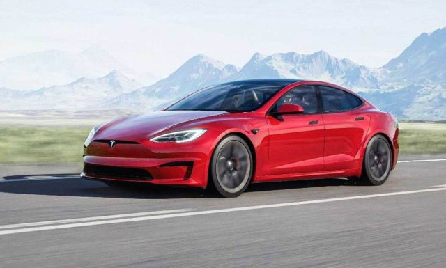 To Tesla Model S γίνεται πανίσχυρο με πάνω από 1.100 ίππους και πιο φουτουριστικό