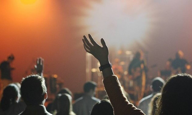 Koρονοπάρτι στη Θεσσαλονίκη: «Βροχή» τα πρόστιμα και μία σύλληψη