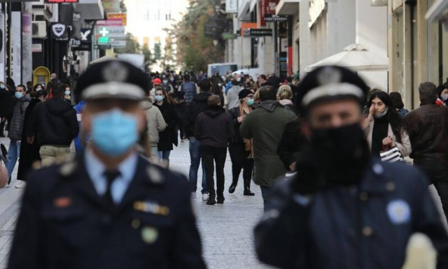 Βασιλακόπουλος στο Newsbomb.gr: Δεν υπάρχει τρίτο κύμα, είναι ακόμα το δεύτερο - Σωστά τα μέτρα