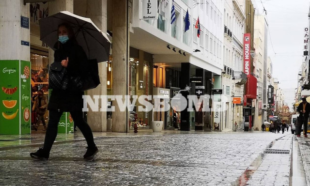 Lockdown: Άδεια η Ερμού - Η αφρικανική μετάλλαξη «τρόμαξε» τον κόσμο