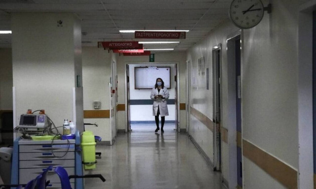 Κορονοϊός: 24 οι υγειονομικοί που πέθαναν από τον Covid 19 – Δύο ακόμη στο Νοσοκομείο Κατερίνης