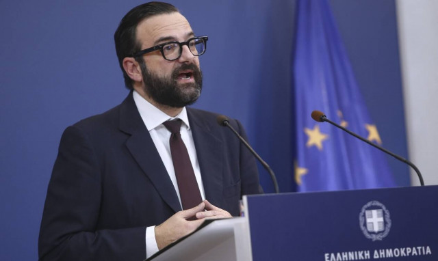 Χρήστος Ταραντίλης: Δείτε LIVE την ενημέρωση των πολιτικών συντακτών