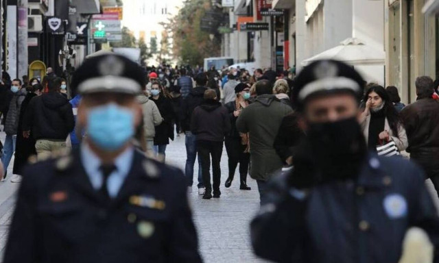 Κορονοϊός: «Βόμβα» Τζανάκη - Πάνω από 1.300 τα ημερήσια κρούσματα στην Αττική