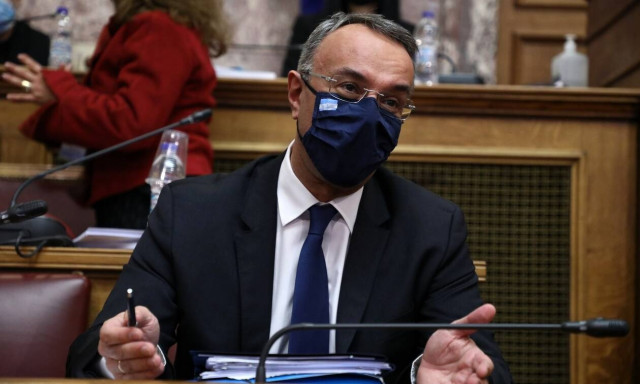 Σταϊκούρας: Παραπάνω χρήματα για μέτρα στήριξης –  Έρχεται ο νόμος για επιδότηση παγίων δαπανών