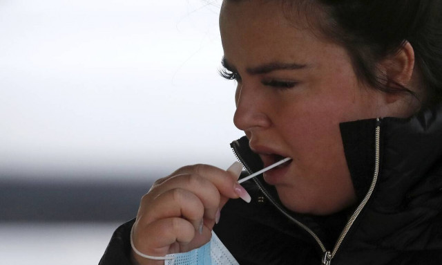 Συναγερμός: Η μετάλλαξη που προκαλεί τη μεγαλύτερη ανησυχία εντοπίστηκε στο βρετανικό στέλεχος