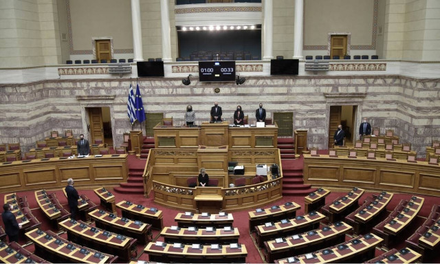 Βουλή: Ερώτηση 37 βουλευτών του ΣΥΡΙΖΑ για απευθείας αναθέσεις σε εταιρείες δημοσκοπήσεων