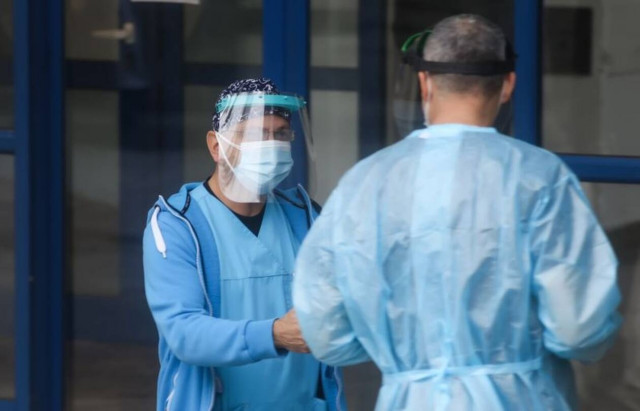 Βατόπουλος στο Newsbomb.gr: Η μετάλλαξη από τη Βρετανία θα επικρατήσει – Μόνη λύση ο εμβολιασμός