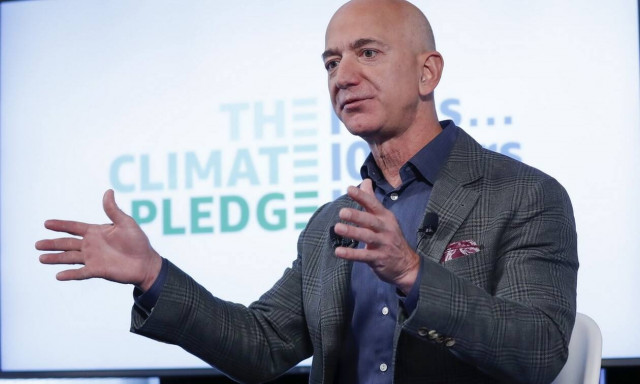 «Βόμβα»: O Τζεφ Μπέζος αποχωρεί από το «τιμόνι» της Amazon