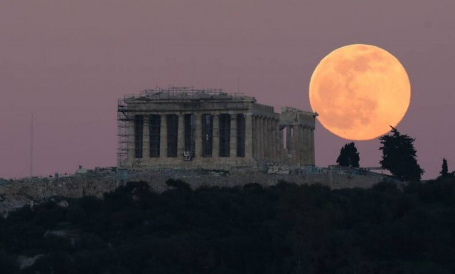 Κορονοϊός: «Φλέγεται» το κέντρο της Αθήνας – Πού εντοπίστηκαν τα 612 κρούσματα της Αττικής