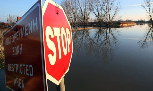 Σε επιφυλακή ο Εβρος - Ανεβαίνουν επικίνδυνα τα νερά στο Πέταλο Πέπλου
