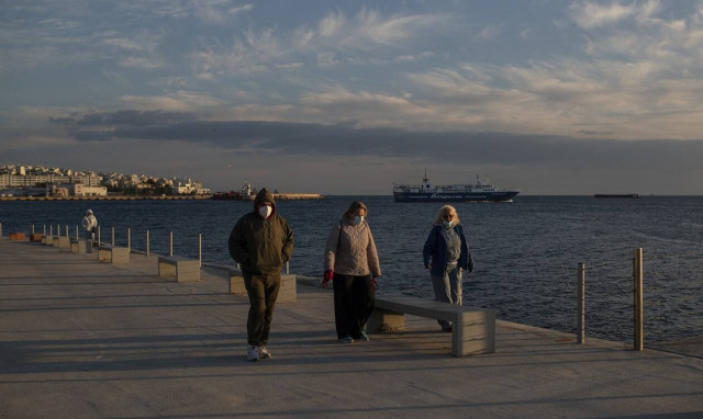 «Βόμβα» Εξαδάκτυλου: Αν υπάρξει ραγδαία αύξηση κρουσμάτων, κλείνουν τα σχολεία