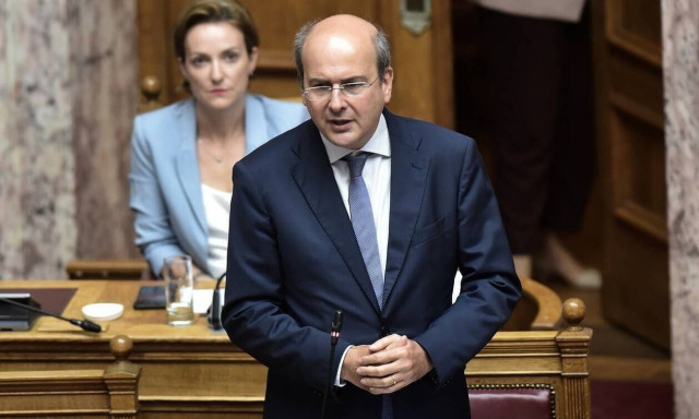 Χατζηδάκης για αναδρομικά: Πότε θα καταβληθούν - Τι γίνεται με τις προσωρινές συντάξεις