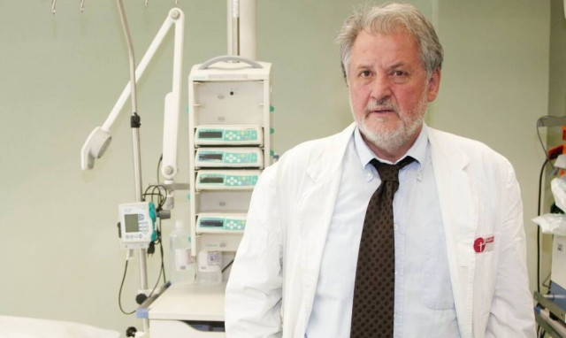 Κορονοϊός - Καπραβέλος: Δεν έπρεπε να ανοίξουν τα σχολεία