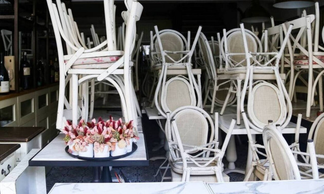 Εστίαση - Πρόεδρος της ΓΣΕΒΕΕ: Μια στις δύο επιχειρήσεις θα κλείσει