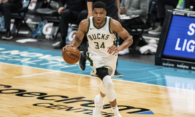 Γιάννης Αντετοκούνμπο: Τριπλ νταμπλ σε 31 λεπτά και νίκη για τους Μιλγουόκι Μπακς