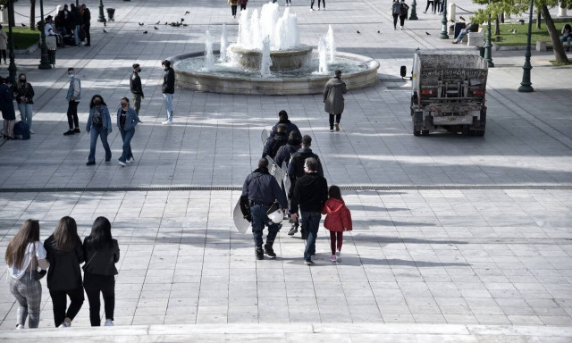 Lockdown: Αυτά είναι τα νέα μέτρα που θα ανακοινωθούν - Τι θα γίνει με την απαγόρευση κυκλοφορίας