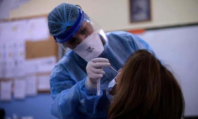 Θεσσαλονίκη: Επεισόδια με αρνητές του κορονοϊού για rapid test