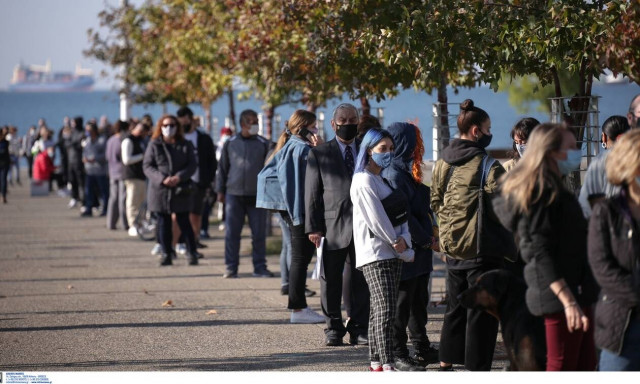 Lockdown: Στο «κόκκινο» ξανά η Θεσσαλονίκη για να μην επιστρέψει ο «εφιάλτης του Νοεμβρίου»