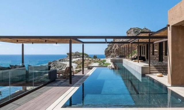 Η εντυπωσιακή βίλα στην Κρήτη που «σάρωσε» τα βραβεία!