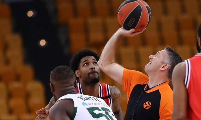 Ολυμπιακός – Παναθηναϊκός: Με πένθος στη φανέλα οι «ερυθρόλευκοι» (photos)