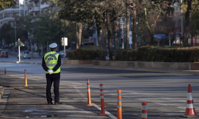 Απαγόρευση κυκλοφορίας από τις 6 τα Σαββατοκύριακα στην Αττική