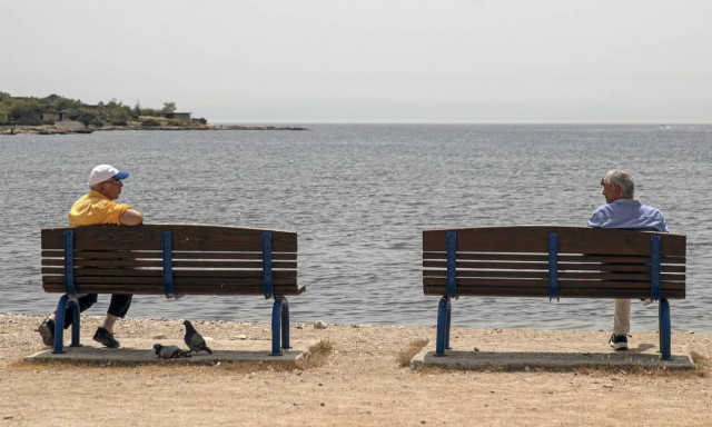 Lockdown: «Κληρώνει» για την Αττική – Τι θα γίνει με απαγόρευση κυκλοφορίας, σχολεία, μαγαζιά