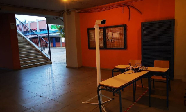 Καπραβέλος για σχολεία: Να κλείσουν πριν φτάσουμε στην «έκρηξη»