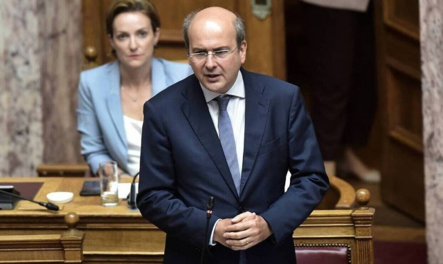 Χατζηδάκης: Αναδρομικά 345- 384 ευρώ το μήνα ώσπου να βγουν οι κύριες συντάξεις