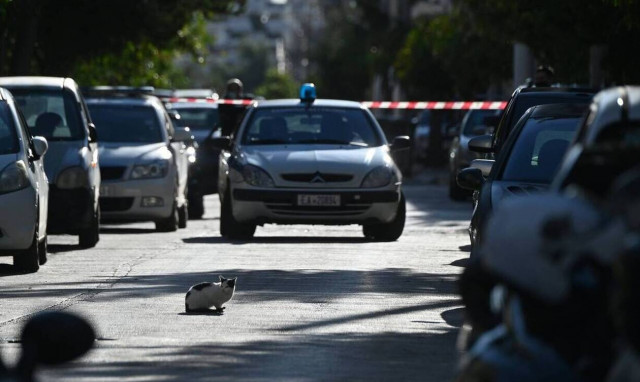 Τρόμος στα Χανιά: Άνδρες πυροβολούσαν μέσα από το αυτοκίνητο 