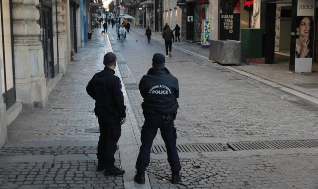 Το «στοίχημα» του Σαββατοκύριακου – 100 «ομάδες ελέγχου» της ΕΛ.ΑΣ. κατά του συνωστισμού