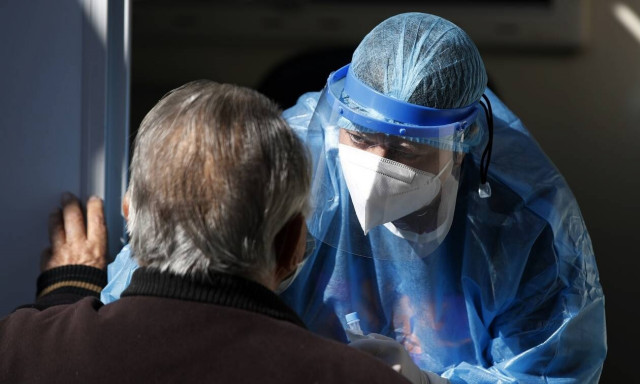 Κρούσματα σήμερα: 1.113 νέα ανακοίνωσε ο ΕΟΔΥ - 29 θάνατοι σε 24 ώρες, στους 249 οι διασωληνωμένοι