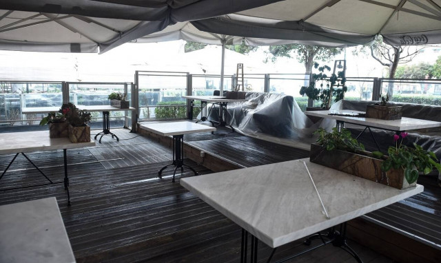 Εστίαση: Αρνητική εξέλιξη – Πότε θα ανοίξουν καφέ, μπαρ και εστιατόρια 