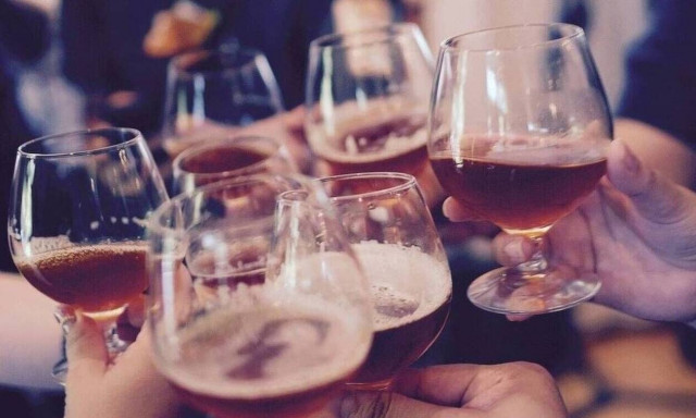 Γιάννενα: Πρόστιμα και συλλήψεις σε κορονοπάρτι