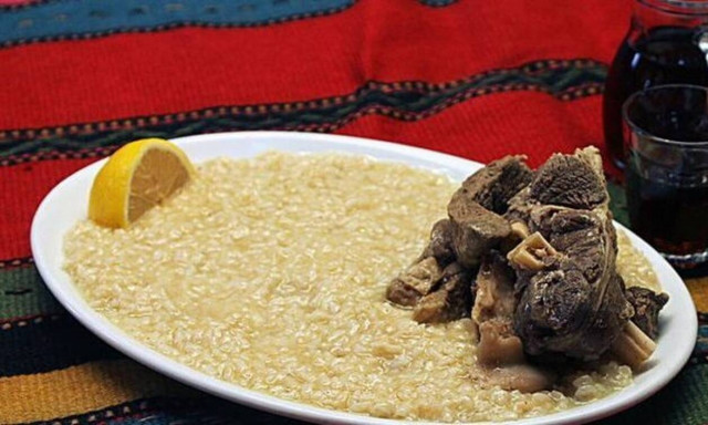Γαμοπίλαφο: Έτσι φτιάχνεται το καλύτερο πιάτο της Κρήτης