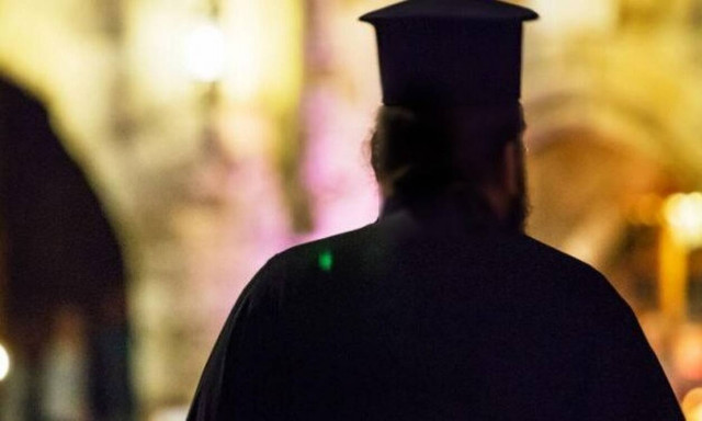 Κρήτη: Παπάς και όλη η οικογένειά του θετικοί στον κορονοϊό