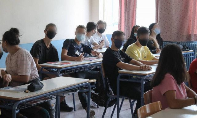 Σχολεία - Μακρή: Δεν υπάρχει καμία συζήτηση για να ξανακλείσουν