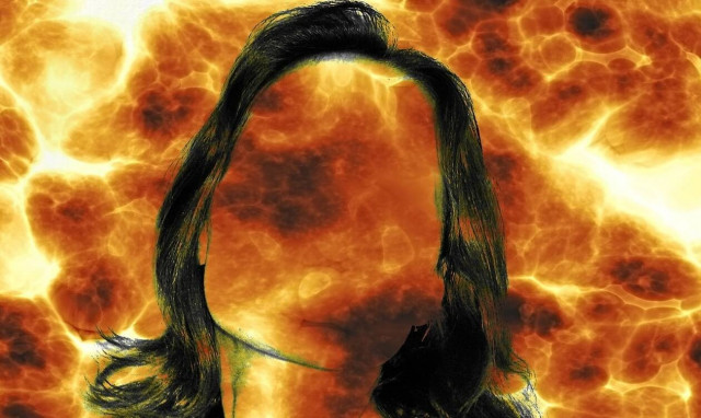 Γυναίκες μην... μασάτε