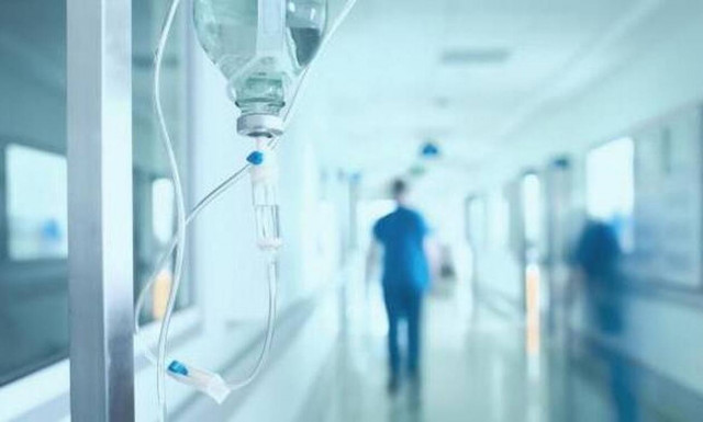 Κρήτη: Πατέρας «βούτηξε» τον γιο του που είχε κορονοϊό και τον έβγαλε από το νοσοκομείο