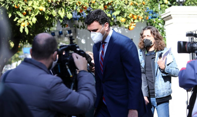 Κικίλιας: Έκτακτη σύγκληση της επιτροπής των λοιμωξιολόγων - Προς ολικό lockdown η Αττική