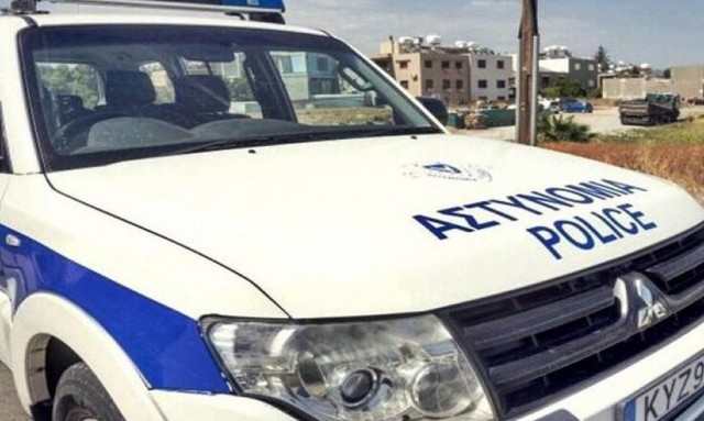 Κύπρος: Αρνήθηκε να φορέσει μάσκα και άρπαξε αστυνομικό από τον λαιμό