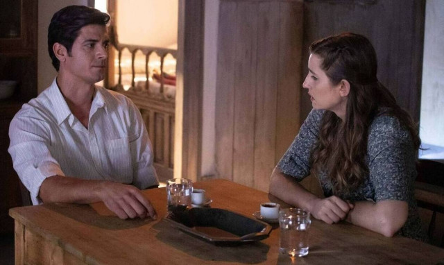 Άγριες Μέλισσες: Η Ελένη και ο Λάμπρος θα πληροφορηθούν μια τεράστια εξέλιξη