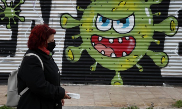 Μονόδρομος το σκληρό lockdown στην Αττική - Κλείνουν σχολεία και λιανεμπόριο